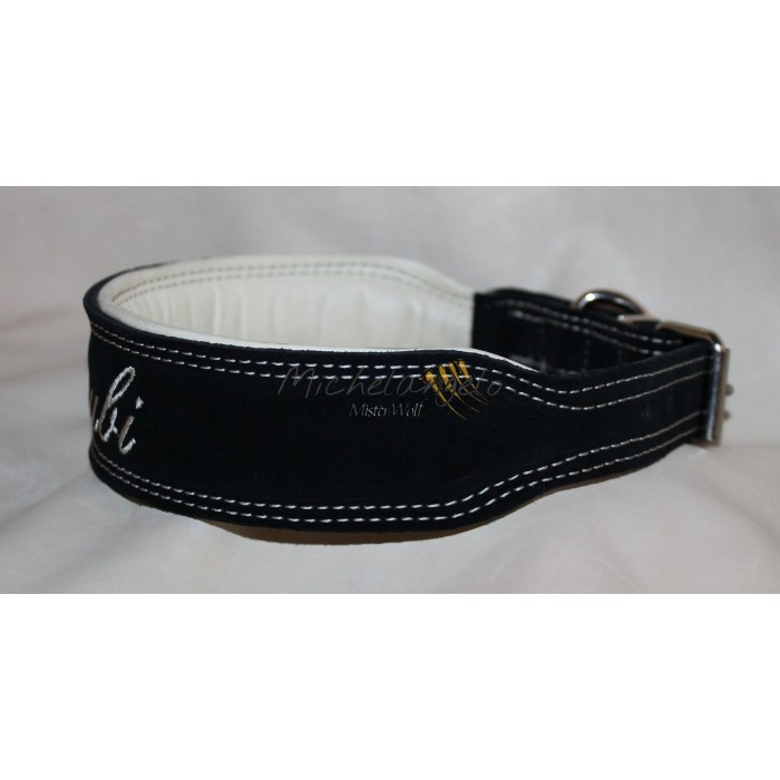 Leather collar whit name