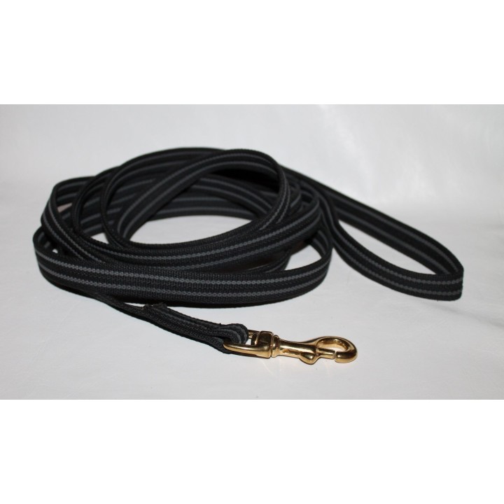 long leash in rubberized cotton.