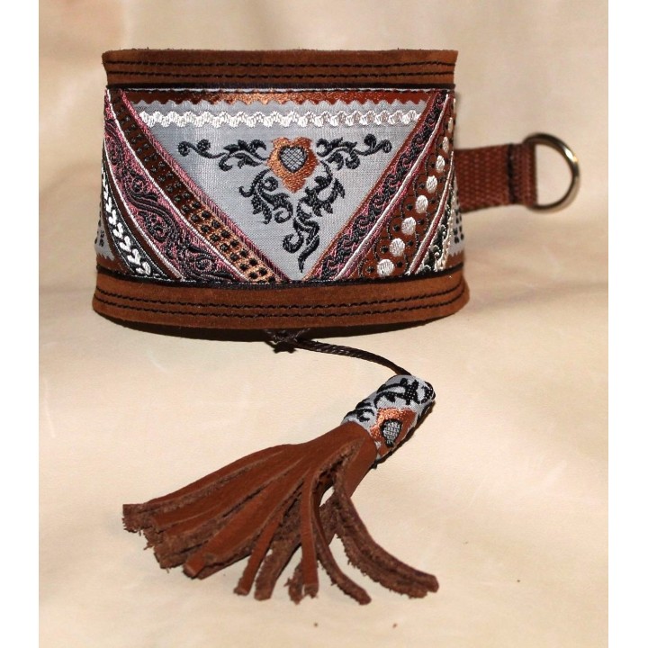 leather collar with maryingala for galgo