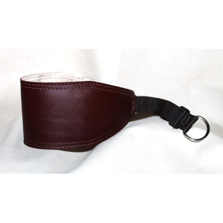 leather collar with maryingala for galgo