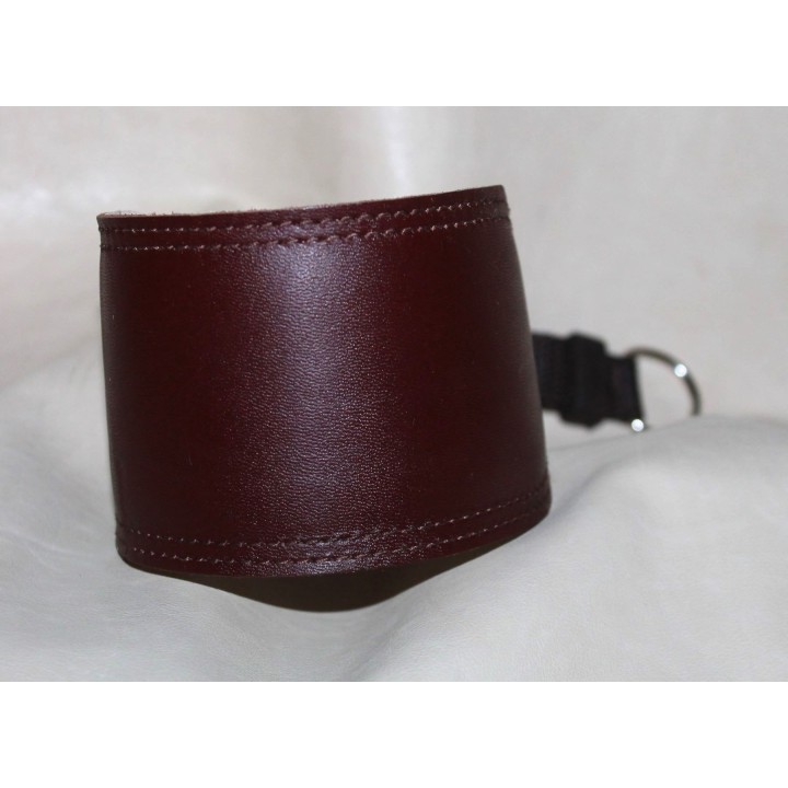 leather collar with maryingala for galgo