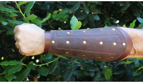 parabraccia bracciali medievali